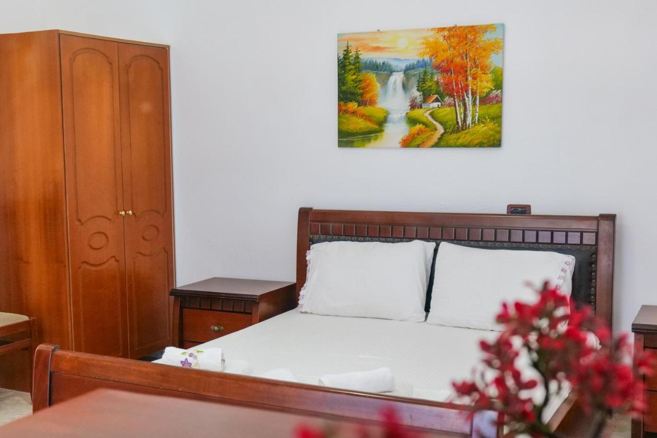 Guest House Gerard Ксамил Экстерьер фото