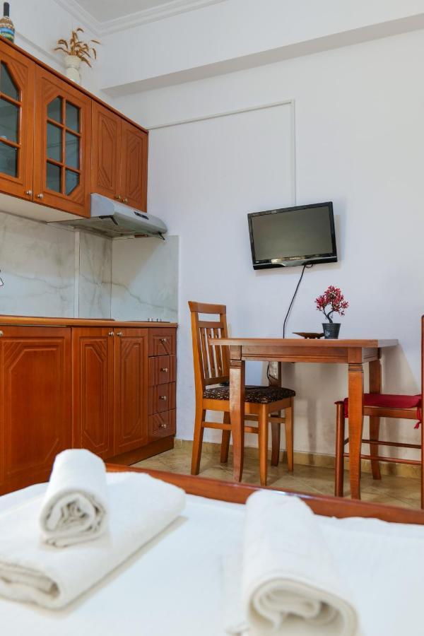 Guest House Gerard Ксамил Экстерьер фото