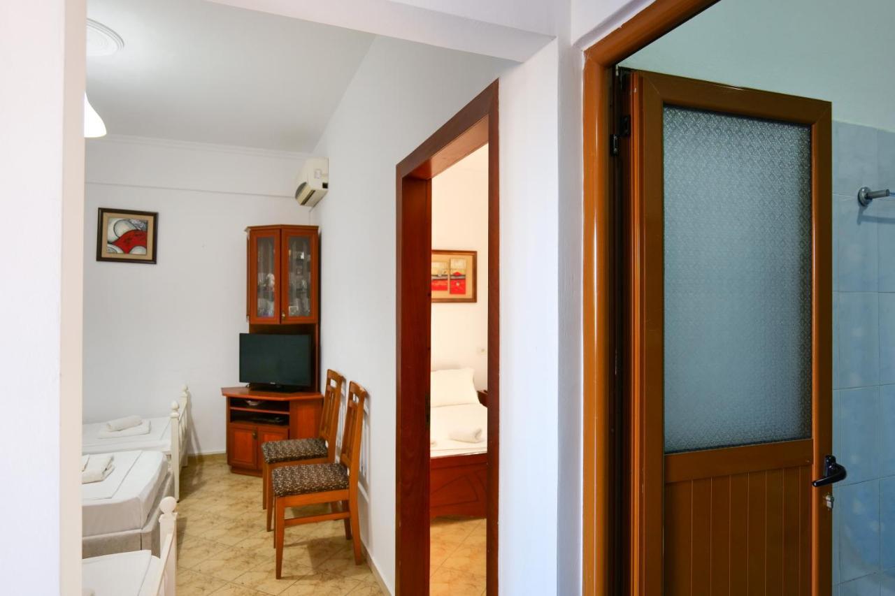 Guest House Gerard Ксамил Экстерьер фото