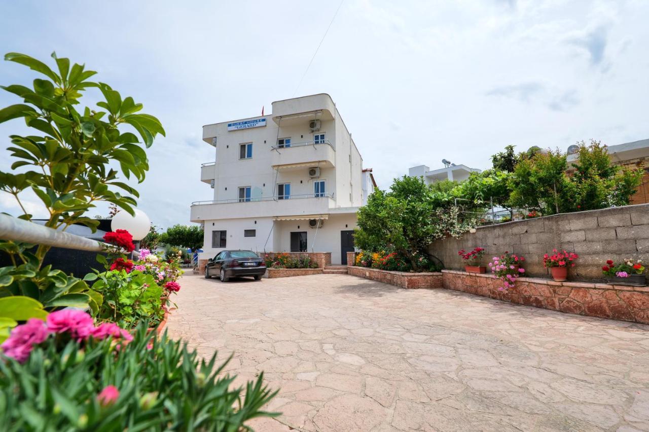 Guest House Gerard Ксамил Экстерьер фото